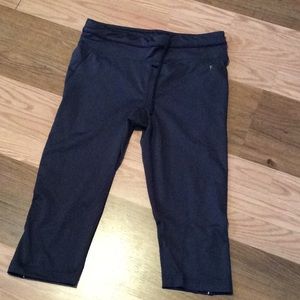 Danskin running crop